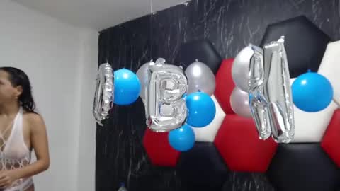 Snapshot of susanleroy chatting on 12/19/24, 07:40 susanleroy online show from 12/19/24, 07:40