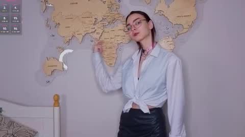 Snapshot of susannahtrojahn chatting on 02/13/26, 03:41 susannahtrojahn online show from 02/13/26, 03:41