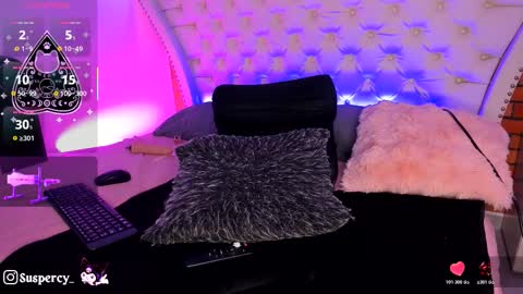 Snapshot of susanpercy chatting on 11/22/25, 10:31 Val Help me get to 100 thumbs up online show from 11/22/25, 10:31