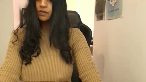 Susan Rhodes online show from 12/03/25, 12:25