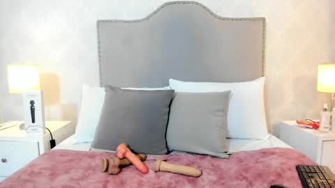 susanthomass online show from 04/27/26, 07:12