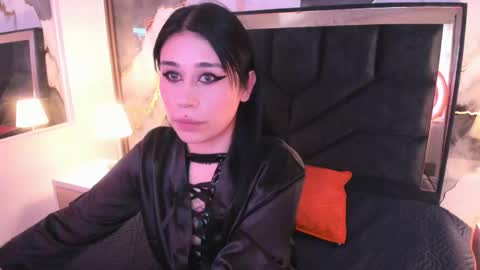 susanvilla online show from 02/16/26, 07:43