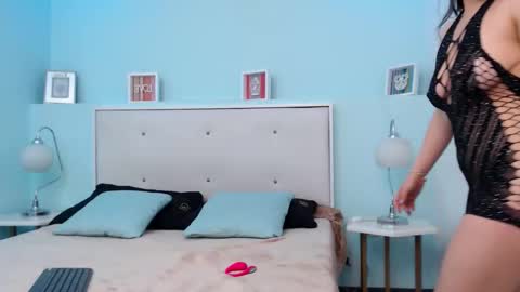 Snapshot of susanwilliams_ chatting on 11/19/25, 11:10 susanwilliams_ online show from 11/19/25, 11:10