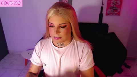 Snapshot of susej_exotic69 chatting on 12/22/25, 07:49 ale online show from 12/22/25, 07:49