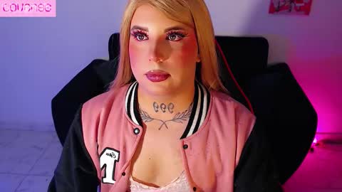 Snapshot of susej_exotic69 chatting on 02/22/26, 06:46 ale online show from 02/22/26, 06:46