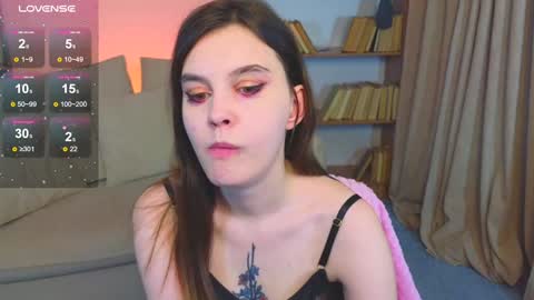 Snapshot of susiemorris chatting on 02/08/25, 05:40 Susie online show from 02/08/25, 05:40