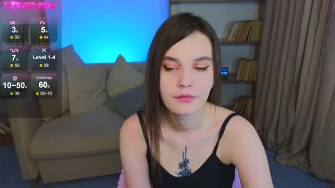 Snapshot of susiemorris chatting on 02/27/25, 02:32 Susie online show from 02/27/25, 02:32