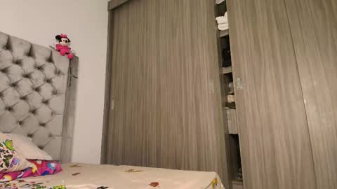 Andrea online show from 10/29/25, 01:08