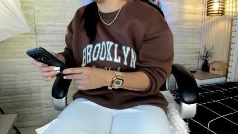 Snapshot of sussy__stone chatting on 03/28/26, 12:05 online show from 03/28/26, 12:05