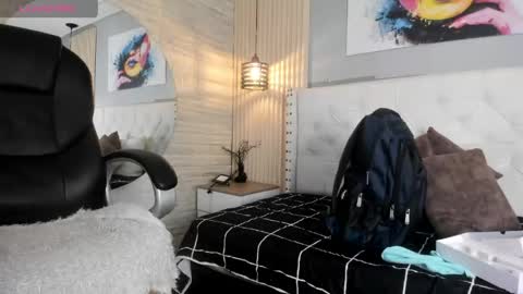 Snapshot of sussy__stone chatting on 04/16/26, 11:55 online show from 04/16/26, 11:55