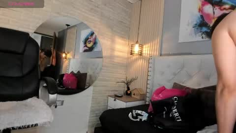 Snapshot of sussy__stone chatting on 04/18/26, 11:58 online show from 04/18/26, 11:58