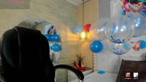 Snapshot of sussy__stone chatting on 06/01/26, 12:07 online show from 06/01/26, 12:07