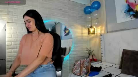Snapshot of sussy__stone chatting on 06/20/26, 11:57 online show from 06/20/26, 11:57