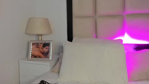 sussyfoxx_ online show from 03/27/26, 08:26