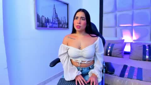 sussyfoxx_ online show from 05/09/26, 07:19