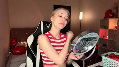 Snapshot of susyschuerholz chatting on 02/14/26, 07:54 Jessica online show from 02/14/26, 07:54