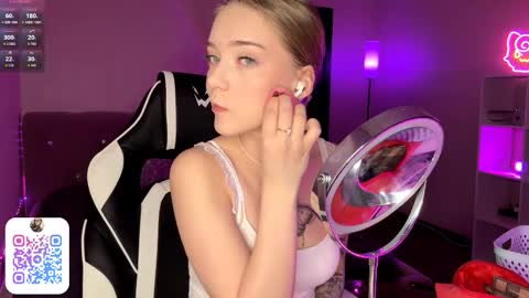 Snapshot of susyschuerholz chatting on 02/16/26, 08:16 Jessica online show from 02/16/26, 08:16