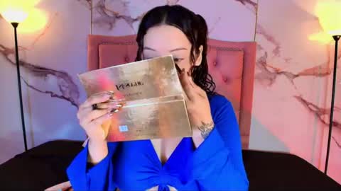 suxan_white online show from 06/19/26, 09:07