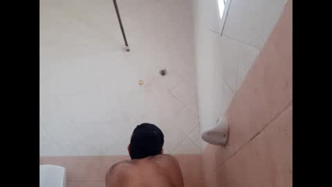 Snapshot of suxc69 chatting on 01/16/26, 08:40 sexindi007 online show from 01/16/26, 08:40