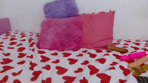 suzan_30 online show from 11/26/25, 08:21