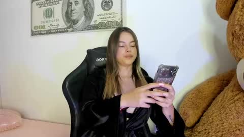 suzan__cooper2 online show from 06/03/26, 08:03