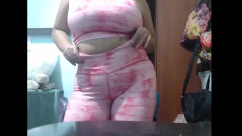 suzana0513 online show from 12/16/25, 11:32