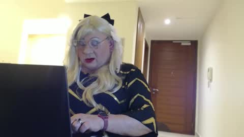 My name is Sissy or more fully Suzanna Aprilia Maria Mariquita Catarina Chinita Banci. Soy una puta - que chimba ladybug online show from 05/15/26, 04:14