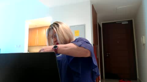 My name is Sissy or more fully Suzanna Aprilia Maria Mariquita Catarina Chinita Banci. Soy una puta - que chimba ladybug online show from 06/26/26, 06:07
