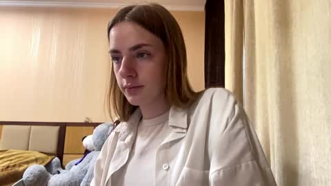 Snapshot of suzannetigerino chatting on 06/07/26, 07:34 Emila online show from 06/07/26, 07:34