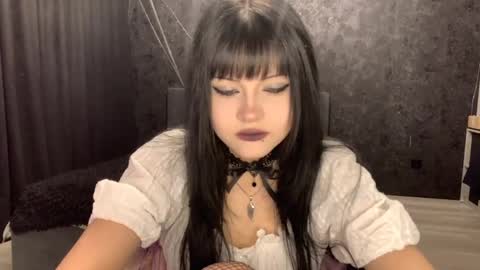 EmilySuonn online show from 04/30/26, 05:14
