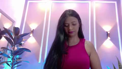 Snapshot of suzyfox chatting on 03/12/26, 08:59 Suzy online show from 03/12/26, 08:59