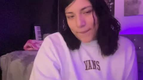 Snapshot of suzyishellawet chatting on 01/15/26, 05:23 Suzy online show from 01/15/26, 05:23