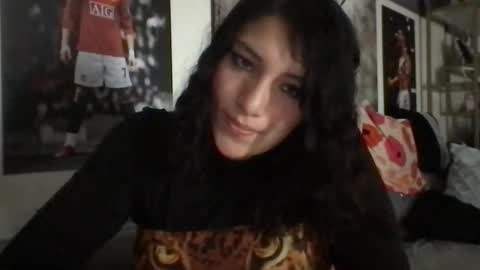 Snapshot of suzyishellawet chatting on 03/10/26, 07:24 Suzy online show from 03/10/26, 07:24