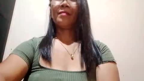 suzzie_hot online show from 12/04/25, 10:40