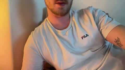 sven118189 online show from 11/30/25, 02:54