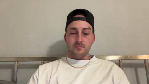 Snapshot of sw0osh chatting on 11/23/25, 11:48 sw0osh online show from 11/23/25, 11:48