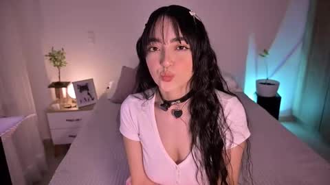 Snapshot of sw_sofi chatting on 09/20/25, 02:56 Sofis schedule 10pm until 4am GMT-5 online show from 09/20/25, 02:56