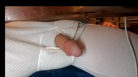 Snapshot of swamp486822 chatting on 02/27/25, 05:56 swamp486822 online show from 02/27/25, 05:56