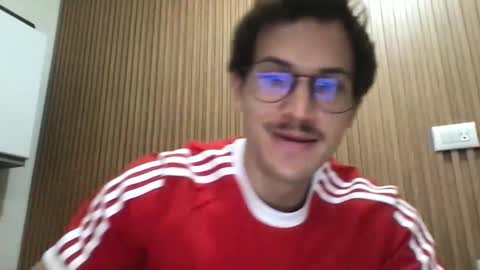 Snapshot of swboymx chatting on 09/29/25, 01:55 swboymx online show from 09/29/25, 01:55