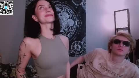 Snapshot of sweathome chatting on 10/08/25, 08:56 sweaties3 online show from 10/08/25, 08:56