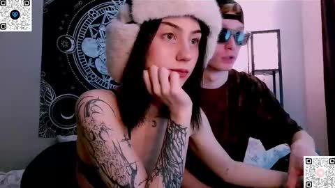 Snapshot of sweathome chatting on 10/29/25, 11:45 sweaties3 online show from 10/29/25, 11:45