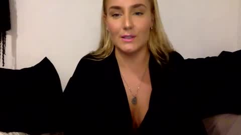 Swedish Candii online show from 01/18/25, 04:37