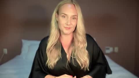 Swedish Candii online show from 10/12/25, 04:22