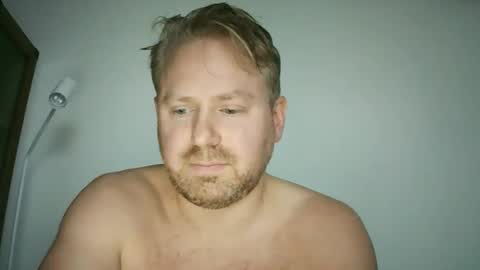 Snapshot of swedishstripper chatting on 11/05/25, 08:42 swedishstripper online show from 11/05/25, 08:42