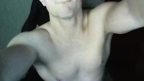 Snapshot of sweeeettt___ chatting on 09/21/25, 06:20 sweeeettt___ online show from 09/21/25, 06:20