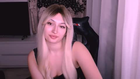 Kate online show from 12/03/25, 01:20