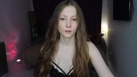 Snapshot of sweeet_lilit chatting on 04/02/26, 09:23 SwitLilit online show from 04/02/26, 09:23