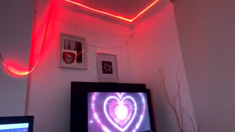 Snapshot of sweeetbabyy22 chatting on 04/06/26, 04:46 Valeria online show from 04/06/26, 04:46