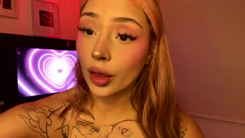 Snapshot of sweeetbabyy22 chatting on 04/16/26, 01:06 Valeria online show from 04/16/26, 01:06