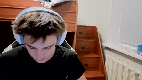 sweeetyangeel online show from 10/28/25, 03:58